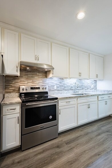 Building Photo - 1308 Church St