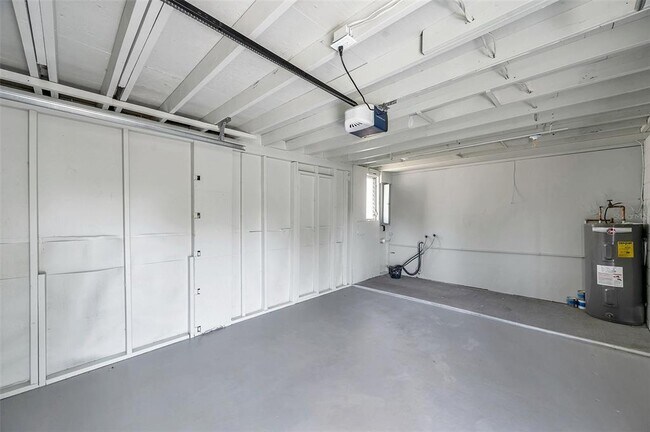 Building Photo - 5745 4th Ave N