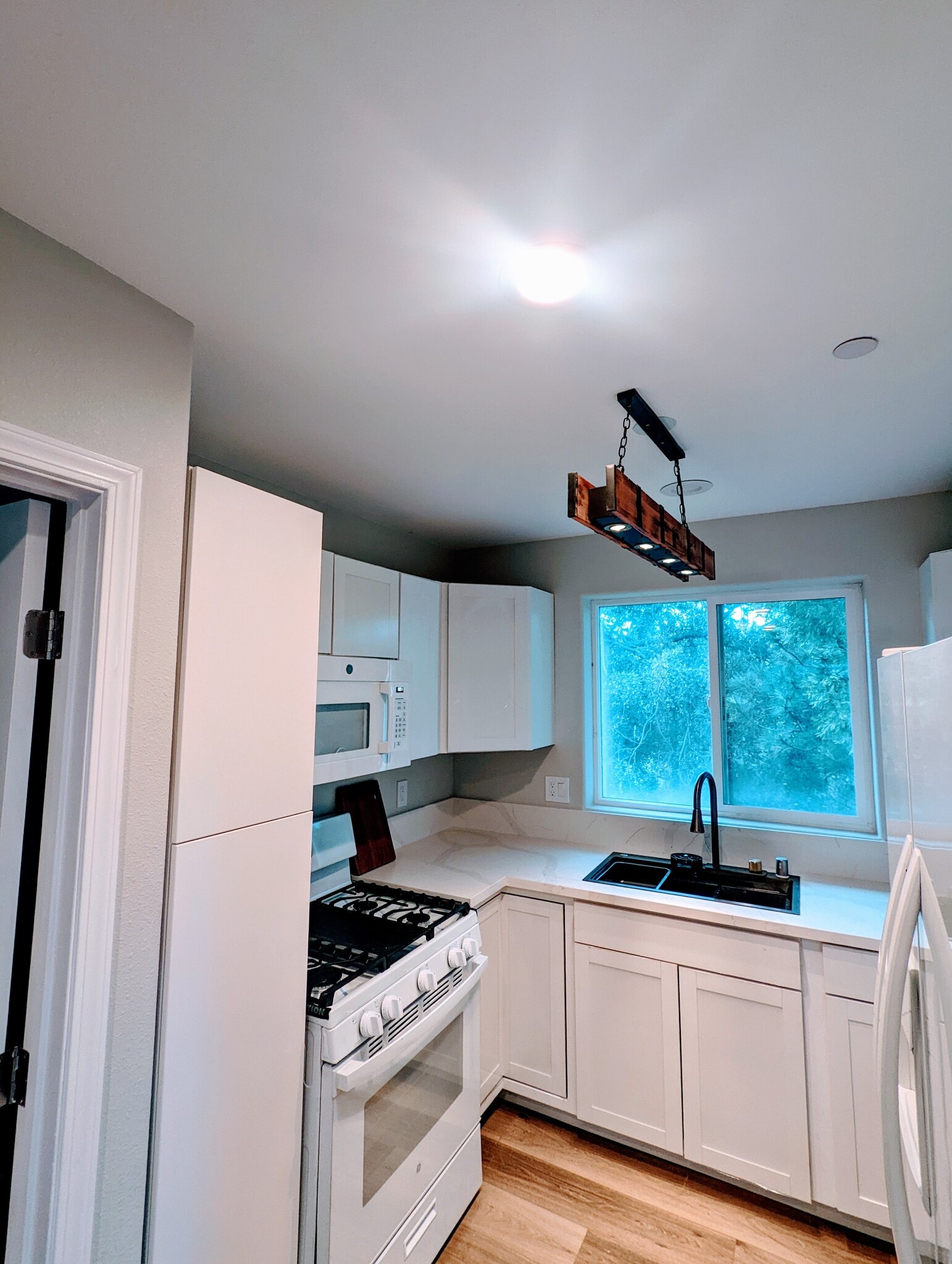 Building Photo - 134 Pine Ridge Rd