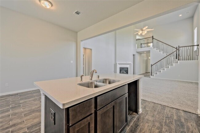 Building Photo - 32962 Silver Mdw Wy