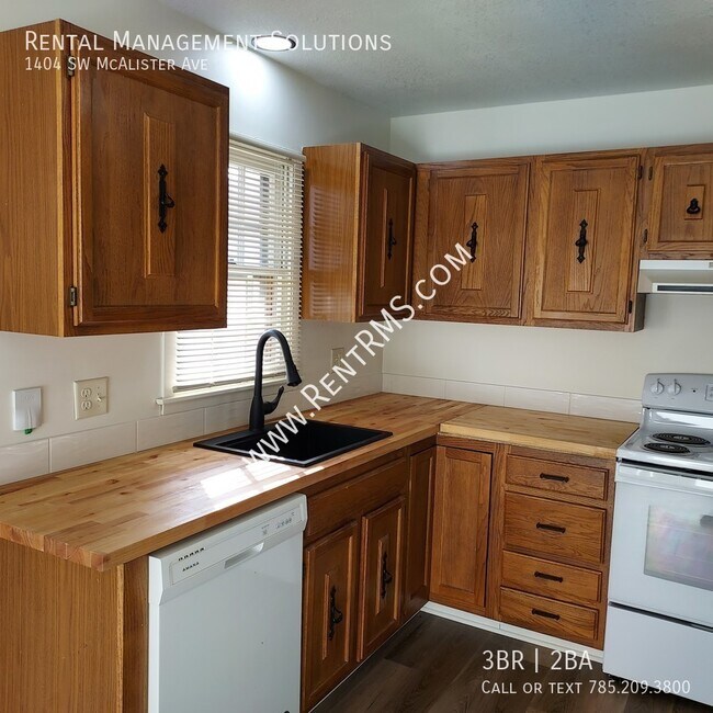 Building Photo - 1404 SW McAlister Ave