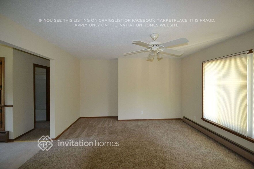 Building Photo - 1115 Madison St S