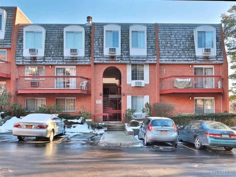 Building Photo - 55 N Broadway