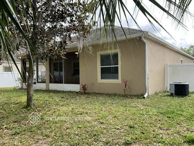 Building Photo - 141 Crawl Key Ct