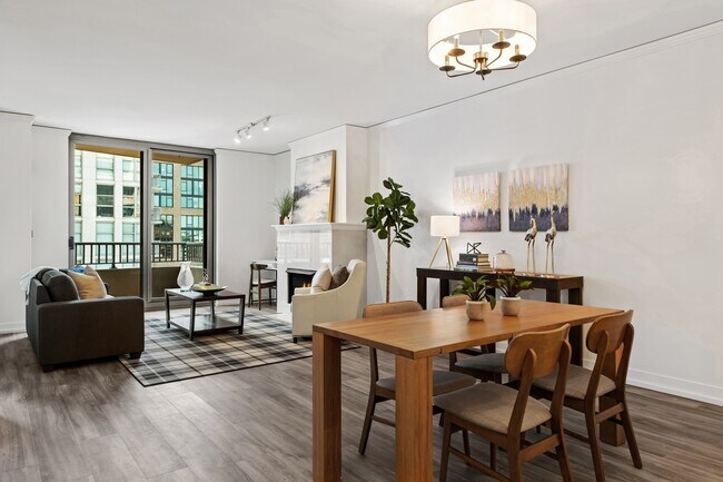 Building Photo - 200 N Jefferson St