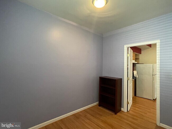Building Photo - 8210 Tuckerman Ln