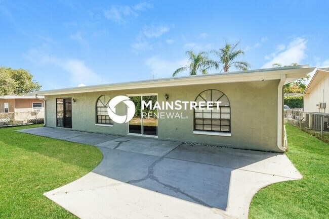 Building Photo - 3 Bedroom Pet-Friendly Home in Port Richey, FL with Main Street Renewal