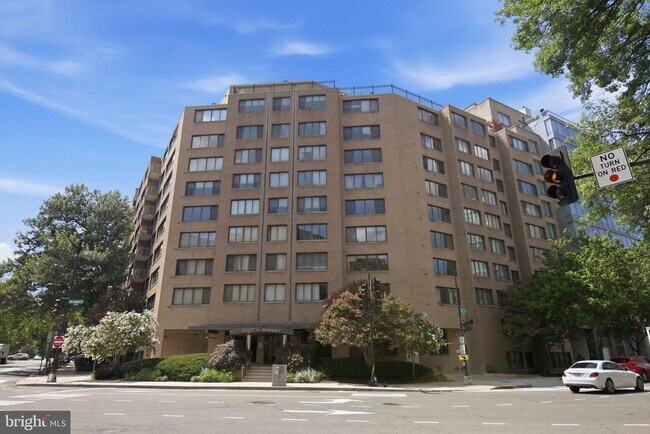 Building Photo - 2201 L St NW
