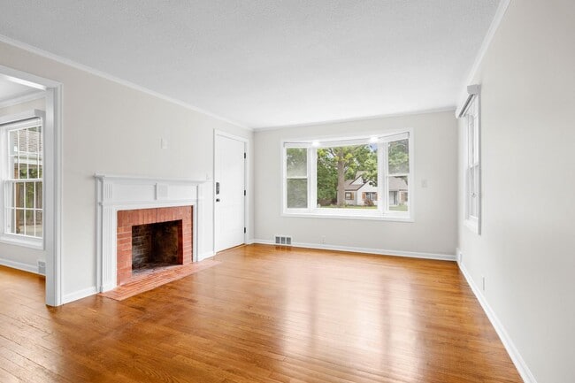 Building Photo - 6717 W 77th Terrace