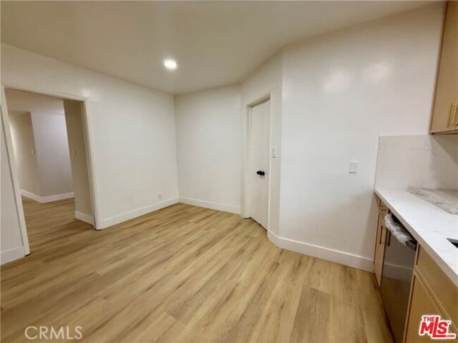 Building Photo - 8561 Marklein Ave