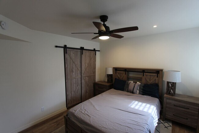 Building Photo - 3200 S Litzler Dr
