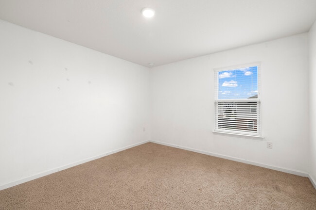 Building Photo - 814 Moorhen Wy