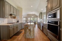 Building Photo - 1411 Pine Mills Dr