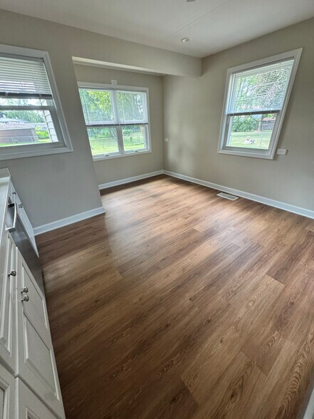 Building Photo - 2605 Oriole Ln