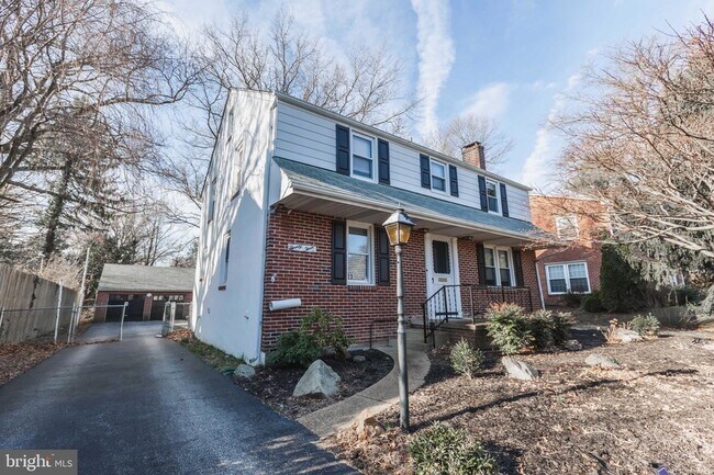 Building Photo - 23 Sunset Rd