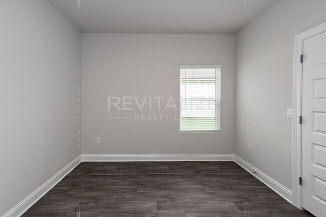 Building Photo - 14531 Dayton Cir
