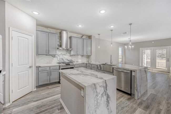 Building Photo - 198 Danish Dr