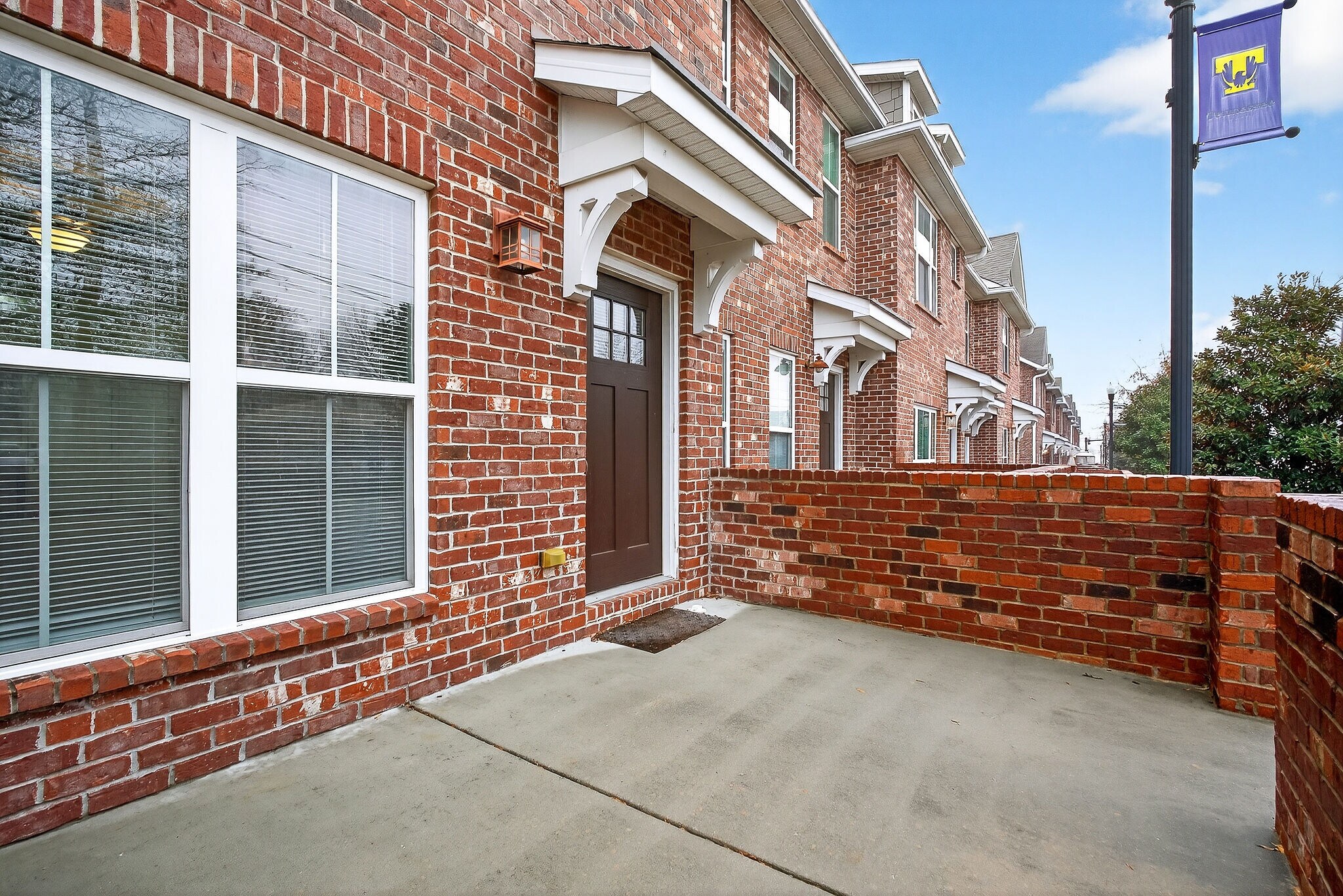 Building Photo - 117 Charlotte Dr