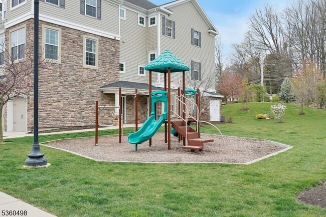 Building Photo - 308 Rotando Way