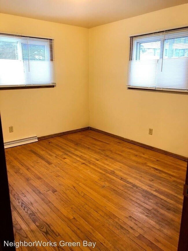 Building Photo - 1438 Admiral Ct