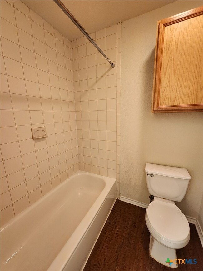 Building Photo - 3014 Green Mountain Dr