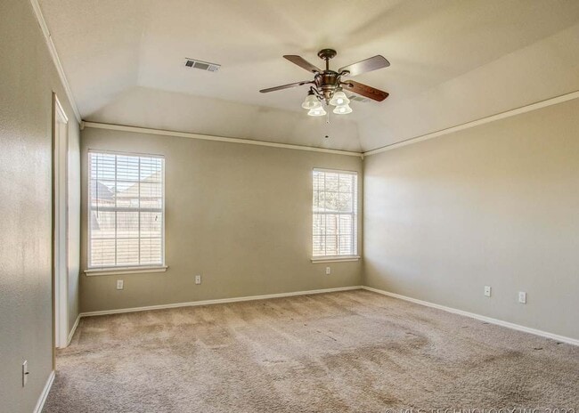 Building Photo - 12414 S Cedar Ave