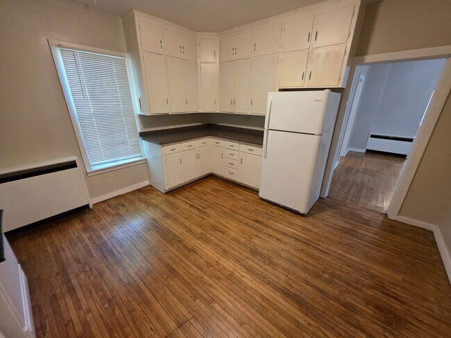 Building Photo - 712 McDonough St
