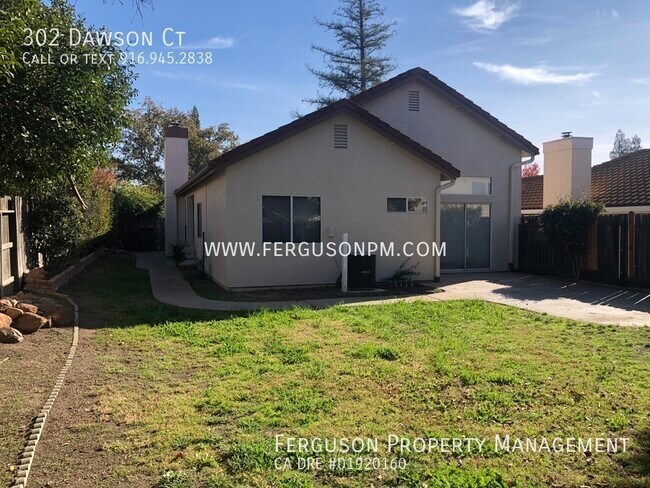 Building Photo - 302 Dawson Ct