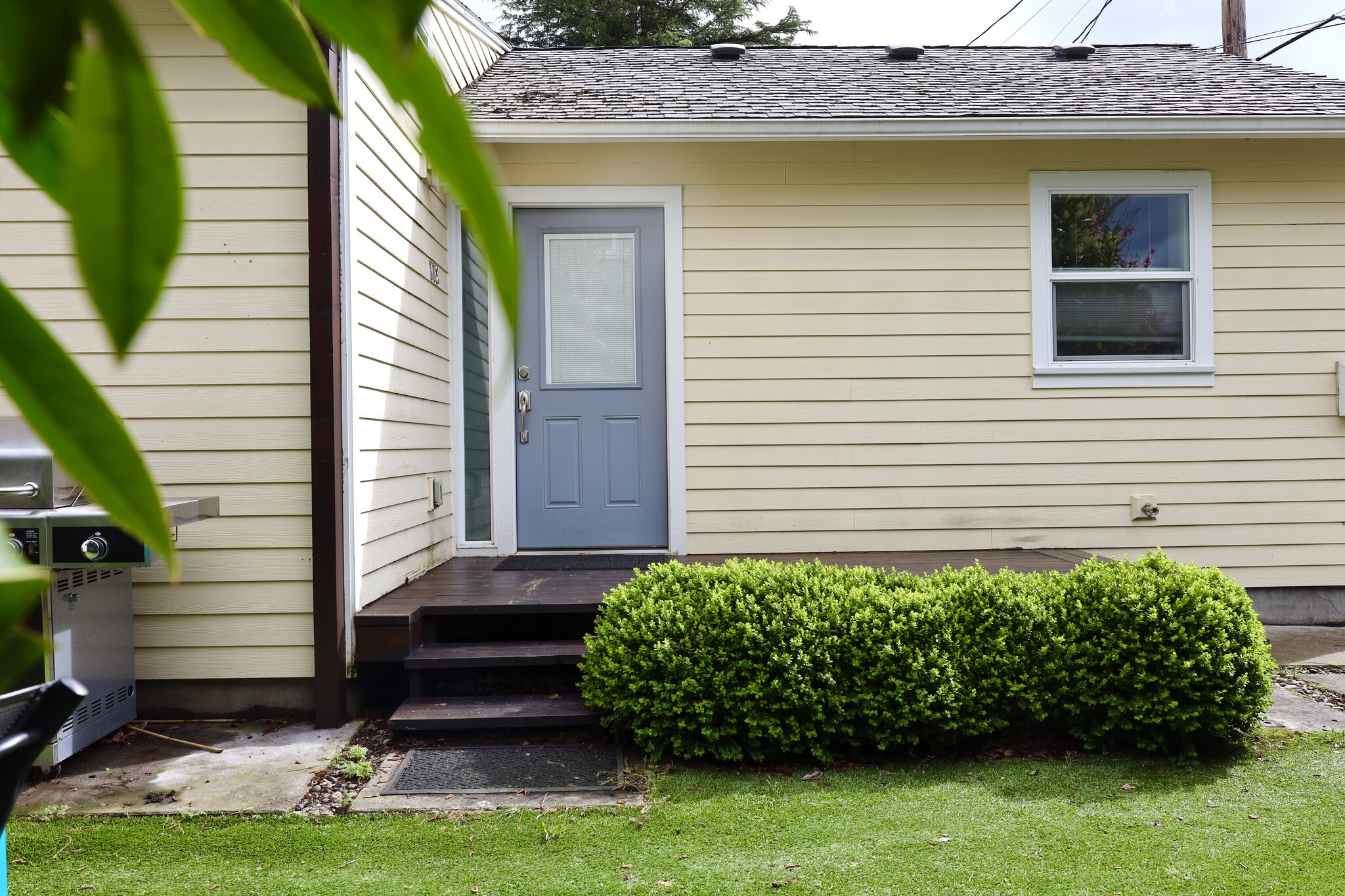 Building Photo - 712 SE 42nd Ave