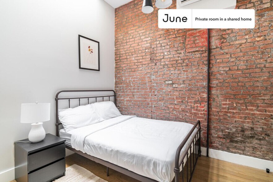 Primary Photo - Room in Shared 6 bed/6.5 bath home