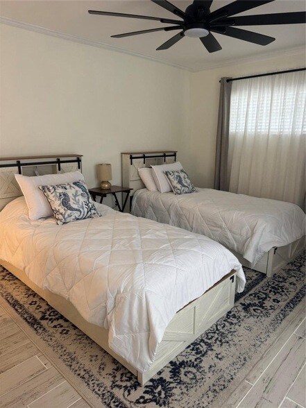 Building Photo - 929 Jackson Way