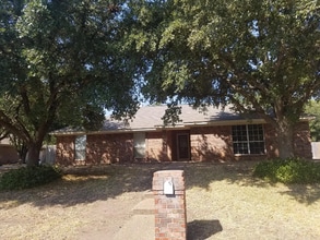 Building Photo - 1125 Dendron Dr