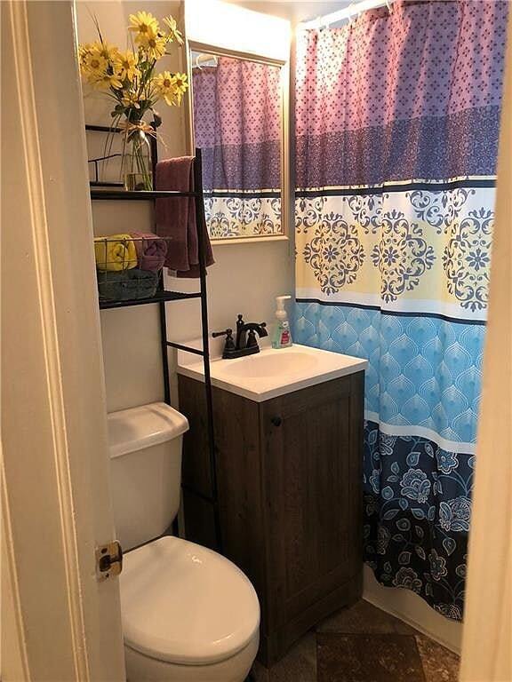 Building Photo - 521 Lonsvale Dr