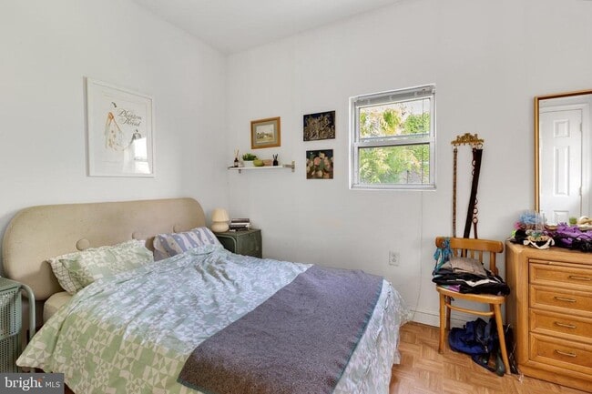 Building Photo - 2010 E York St