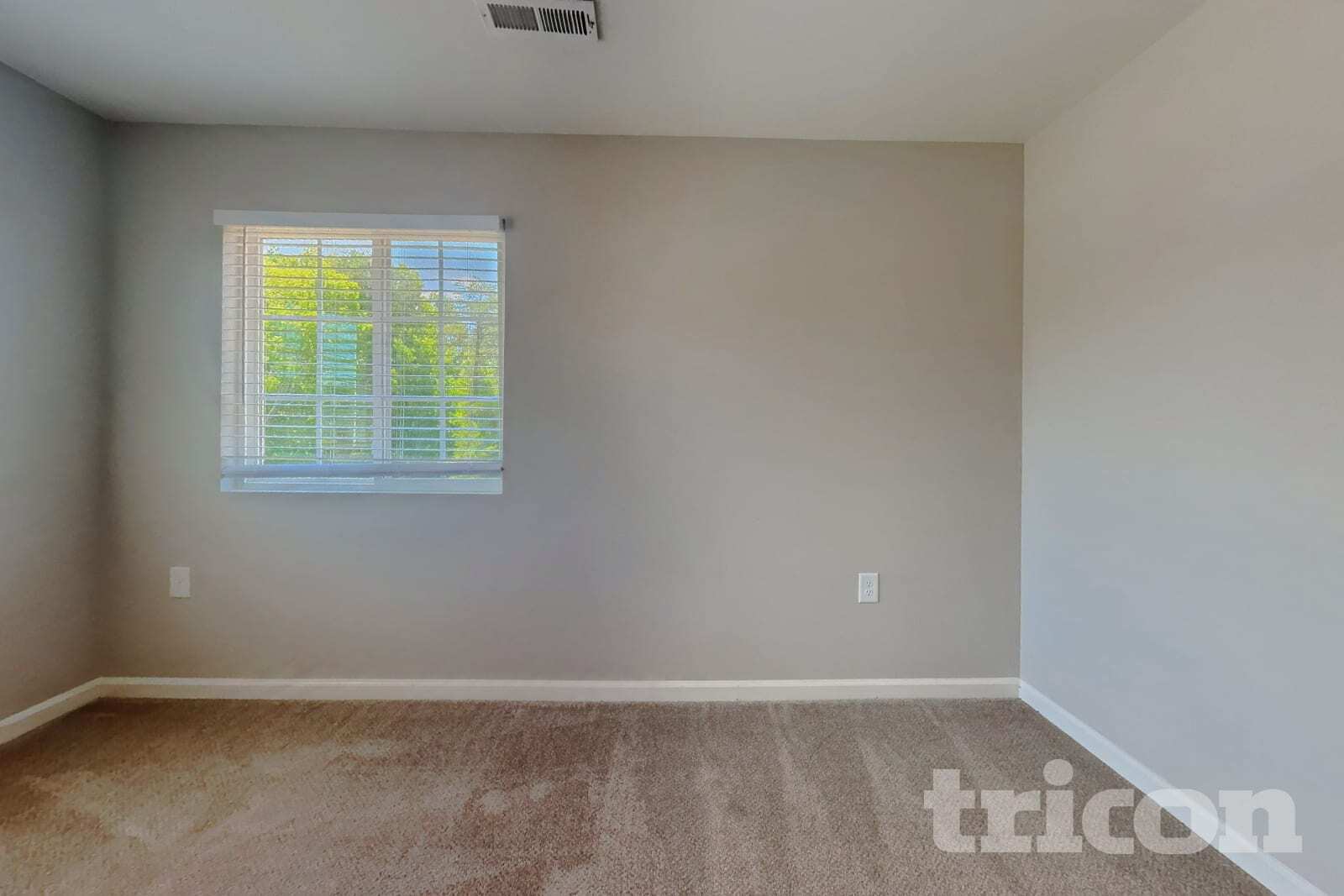 Building Photo - 3007 Stauton Dr