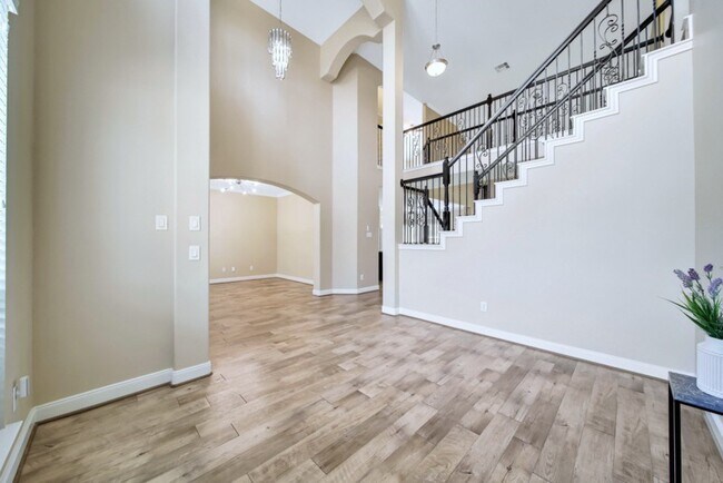 Building Photo - 3007 Rocky Point Dr