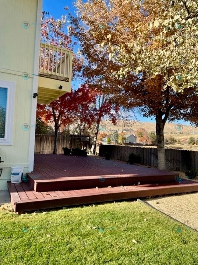 Building Photo - Beautiful- 4 Bedroom, 3 Bath, 3 Car Garage, NW Reno!