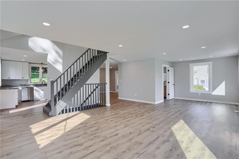 Building Photo - 9755 Grosick Rd