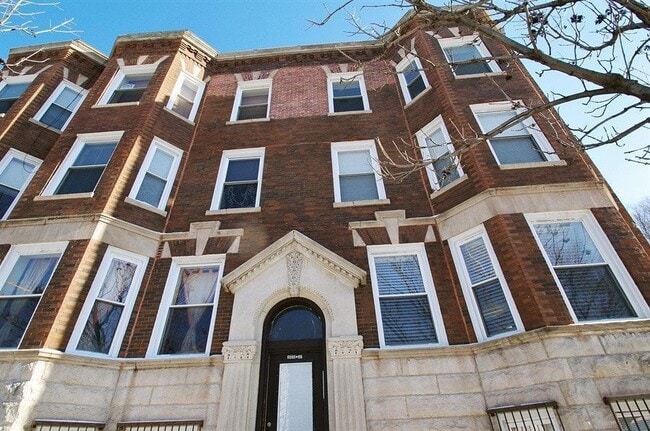 Primary Photo - 2341 N Albany Ave