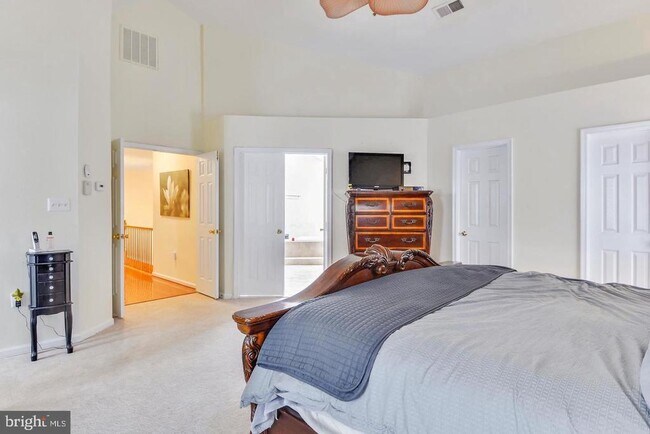 Building Photo - 2507 Glenlawn Pl