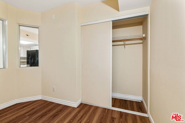 Building Photo - 4755 Templeton St