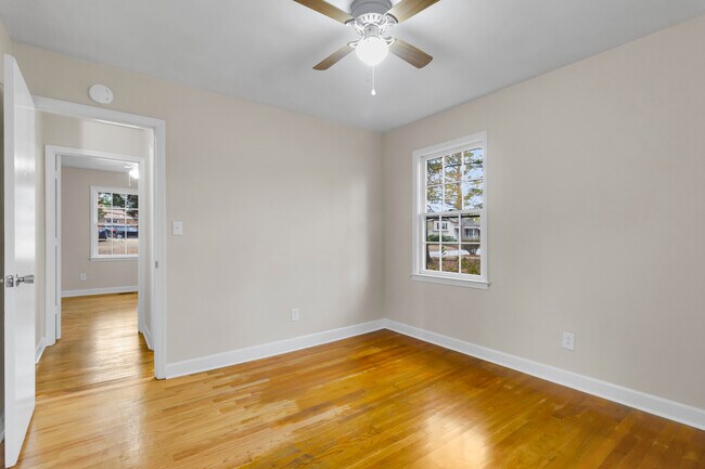 Building Photo - 1508 Beaufort St