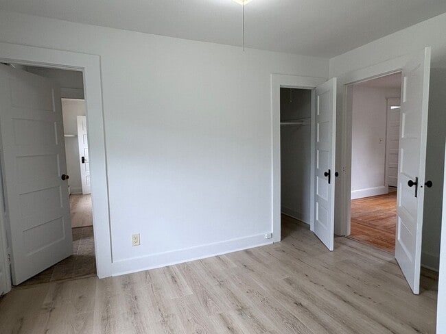 Building Photo - 48 Gridley St