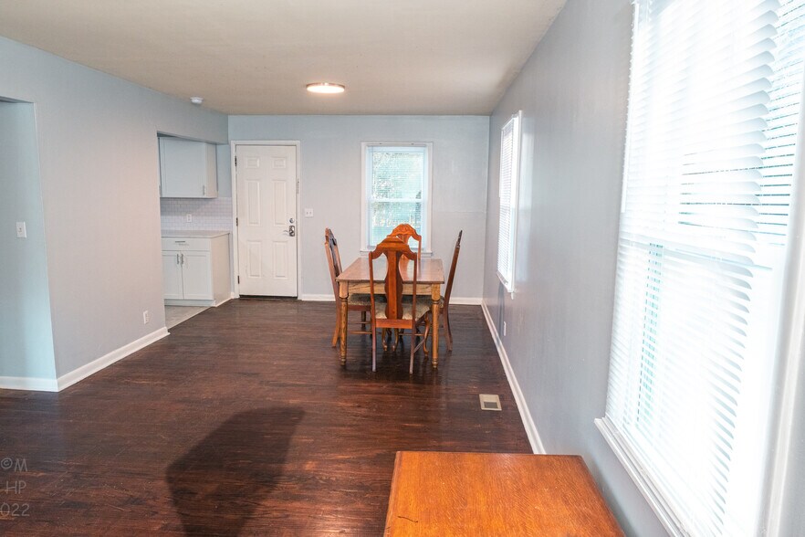 Building Photo - 4210 Irondale Dr NW