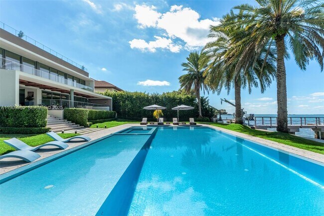 Building Photo - 360 Harbor Dr