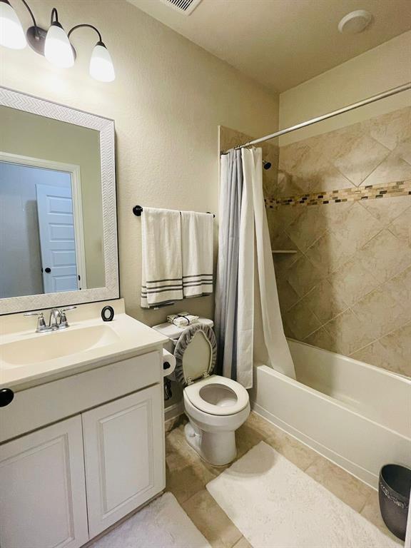 Building Photo - 7927 Tindarey Maple Trace