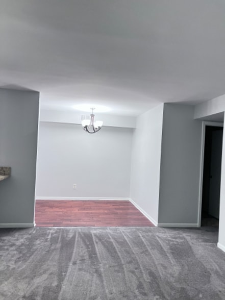 Building Photo - 212 Pinewood Dr