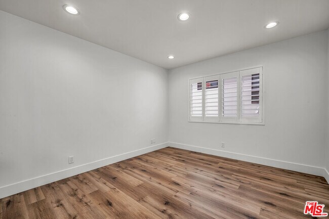Building Photo - 1655 Selby Ave
