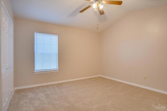 Building Photo - 3050 Belle Meade Dr