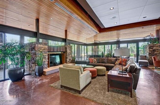 Building Photo - Stunning Aviano in Desert Ridge